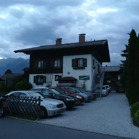 Pensionat Alpentraum 3*