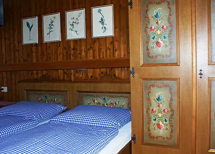 Alpentraum Целль-ам-Зеє